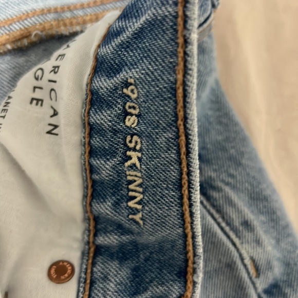 AMERICAN EAGLE JEANS - Picture 2 of 4